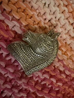 Decorative Silver-Tone Rhino Brooch on Pink-Orange Knit💜